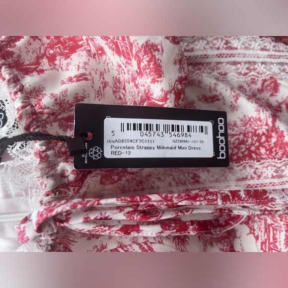 *SOLD* NWT | Women’s BooHoo Red Porcelain Strappy Milkmaid Mini Dress | Size 8 - Picture 5 of 13